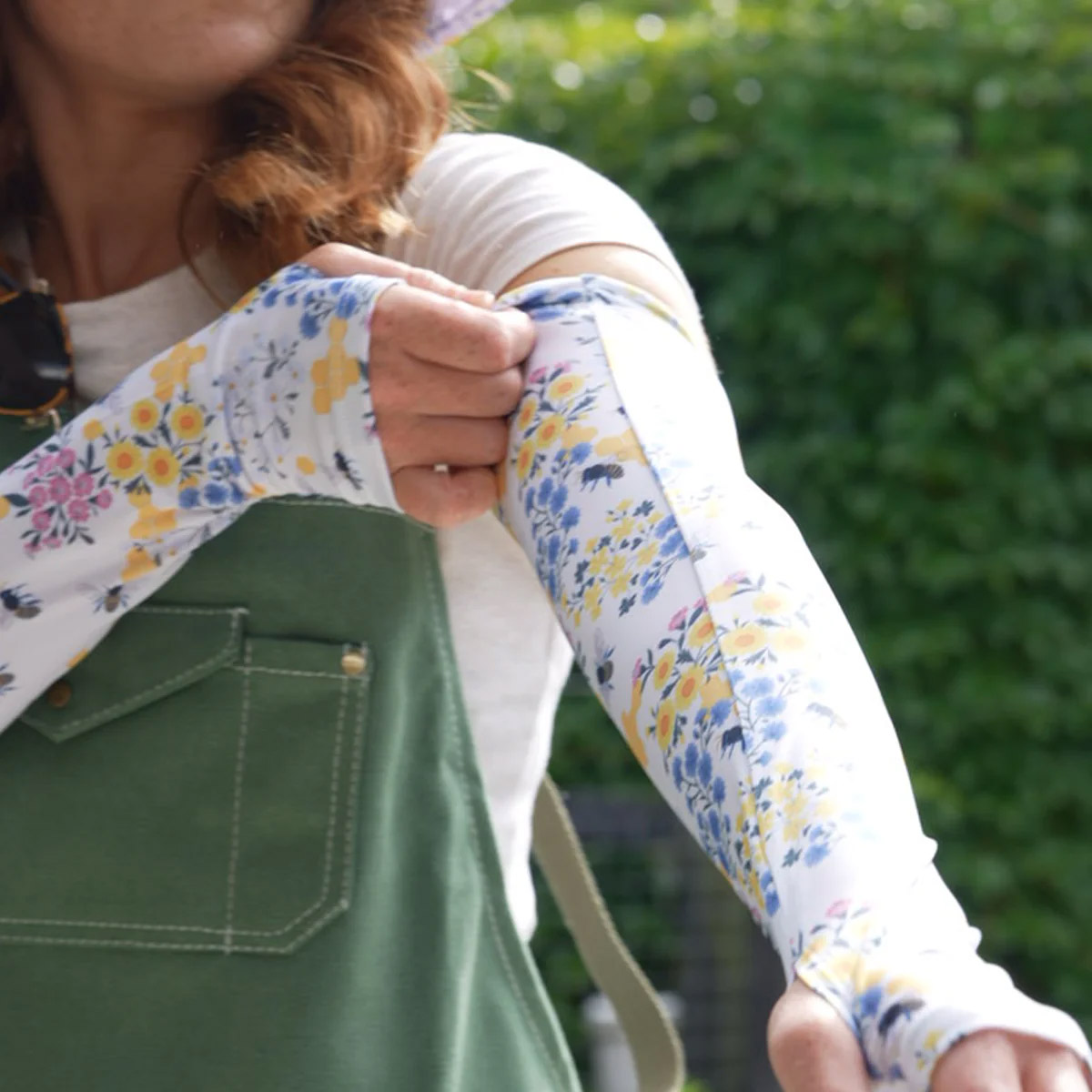 Garden Sleeves Save The Bees